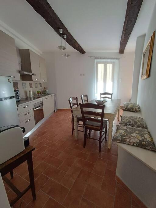 Appartamento Il Girasole Cetona Exterior photo